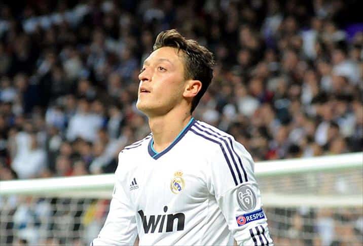 FIFA 22 Geriye Dönüş Mesut Özil