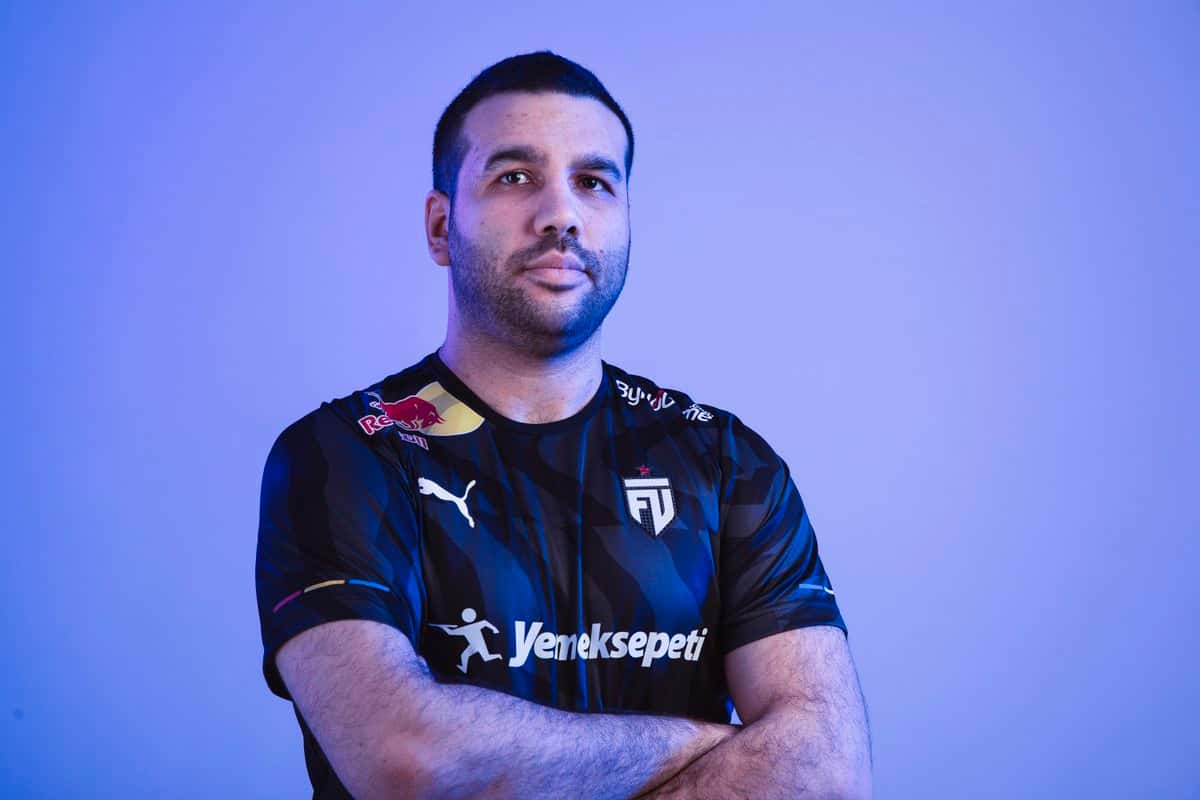 Salih marqnue Valorant Kaç Yaşında