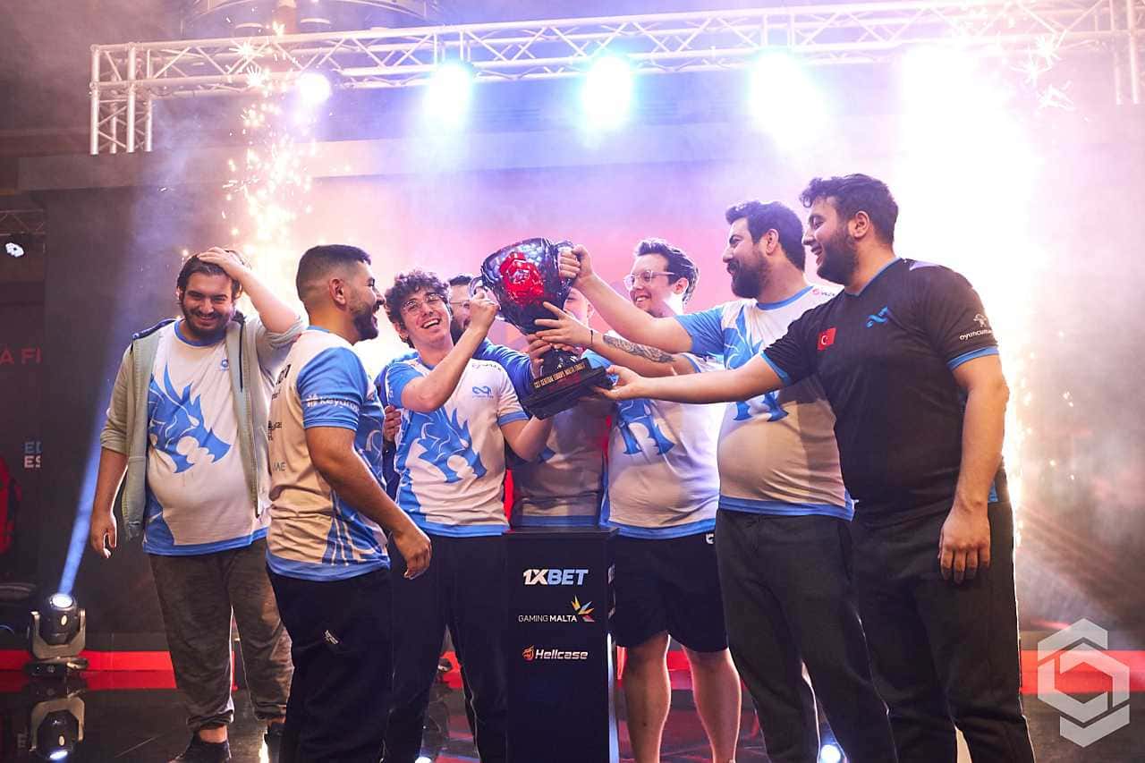 CCT Central Europe Malta Finals Şampiyonu: Eternal Fire!!!